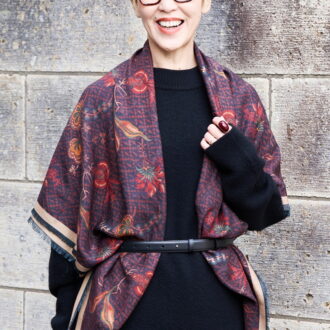 ストールのベスト風アレンジ