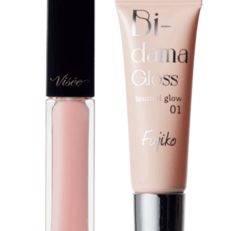 (右)ビー玉のような立体感とツヤを唇に。スキンケア成分87%配合で、唇を守る。 フジコ ビー玉グロス 01 ¥1,540/かならぼ (左)透明感のあるほんのりピンク。乾燥しがちな唇の水分を逃さない。 ヴィセ エッセンス リッププランパー SP001 ¥1,430(編集部調べ)/コーセー