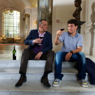 カリスマシェフと無名シェフのやり取りが面白い。『シェフ！ 三ツ星レストランの舞台裏へようこそ』© 2012 GAUMONT - TF1 FILMS PRODUCTION - A CONTRACORRIENTE FILMS