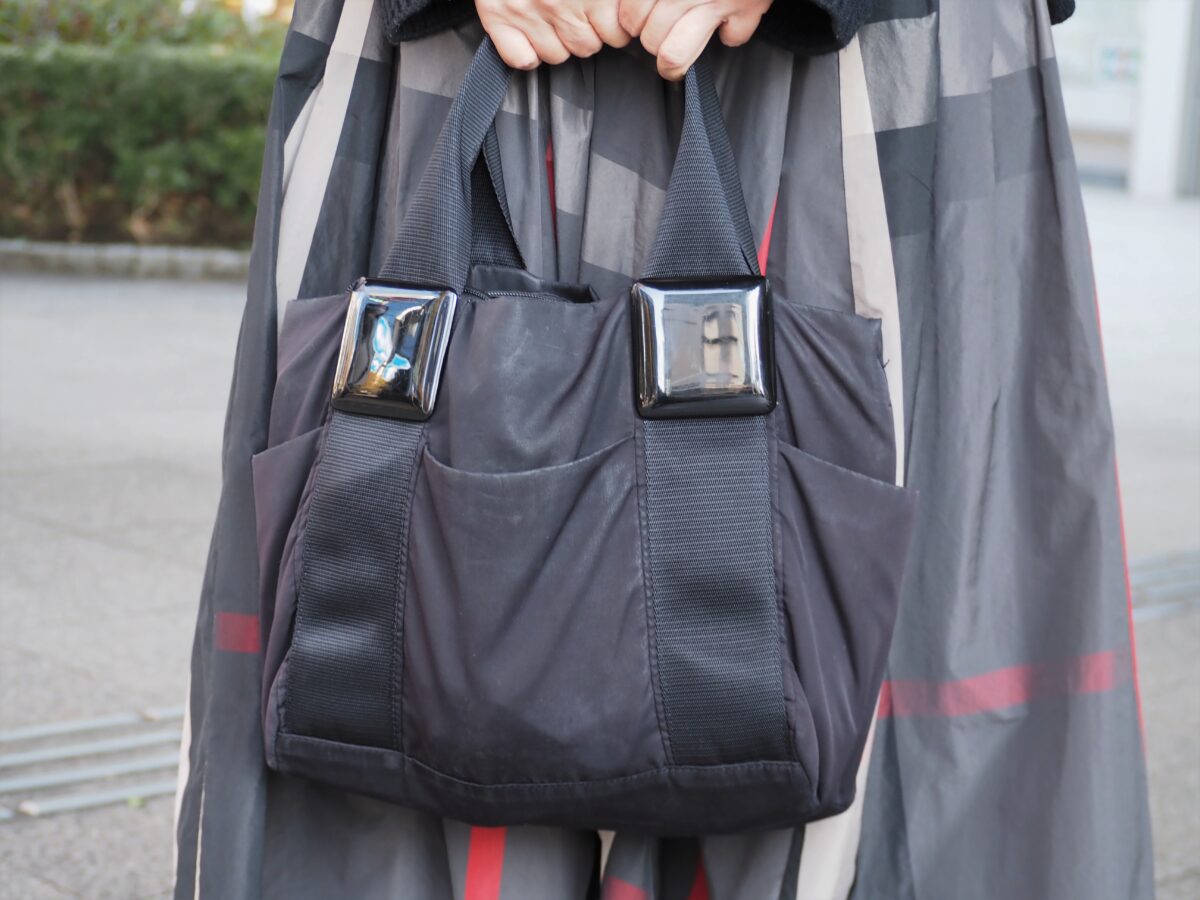 イア パピヨネのバッグ