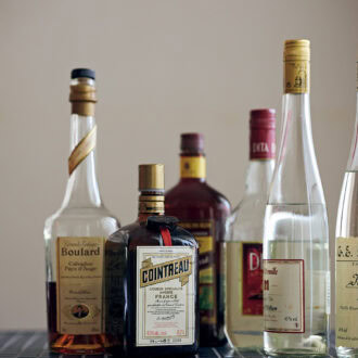 フルーツに合わせてリキュールをセレクト