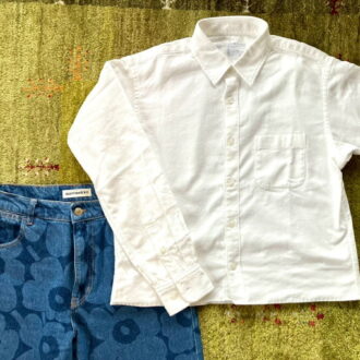 無印良品のSサイズのオフ白「両面起毛フランネルシャツ」をアレンジ