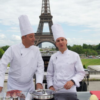 ジャン・レノ主演のコメディ映画。『シェフ！ 三ツ星レストランの舞台裏へようこそ』© 2012 GAUMONT - TF1 FILMS PRODUCTION - A CONTRACORRIENTE FILMS