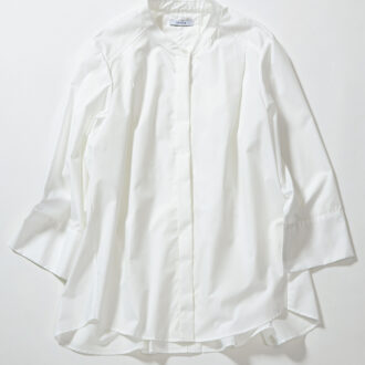 すごナノ撥水 バックフレアベーシックシャツ￥5,489 ／ケユカ（ケユカ マロニエゲート銀座店）