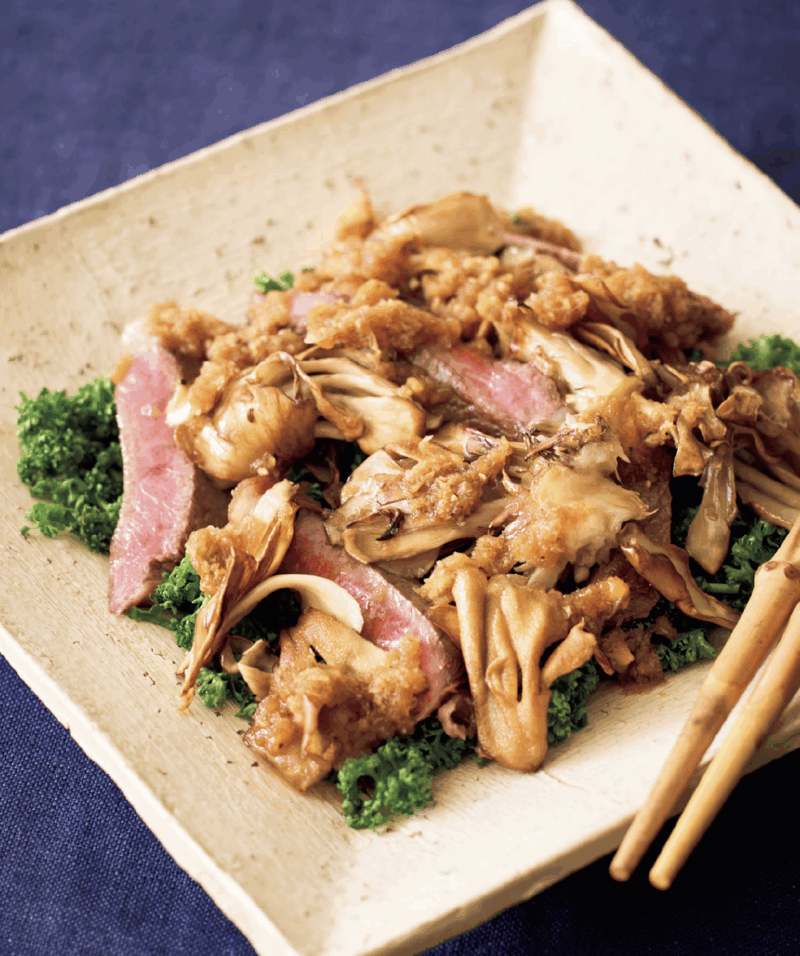 ごはんもすすむ! グリルまいたけと牛肉のサラダ