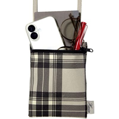 大人のおしゃれ手帖 2025年12月号 付録【高級感漂うトート＆ポシェット
豪華2点セット！】 ポシェットだけでも使える！ お出かけに必要なものが収まります