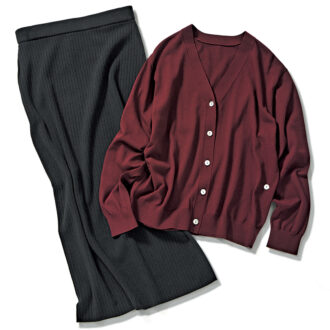 アンチピリング加工のほか、U Vカット機能も。今季選ぶならトレンド色のボルドー。カーディガン￥8,990 ／アンフィーロ 毛玉ができにくいだけではなく、リブのラインがあることで細見え効果も。リブニットスカート￥6,600 ／エルーラ（アダストリア）
