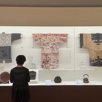 京都市京セラ美術館　特別展「民藝誕生100年—京都が紡いだ日常の美」05