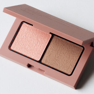 エテュセ アイエディション　（カラーパレット）a 22 ¥1,540／エテュセ