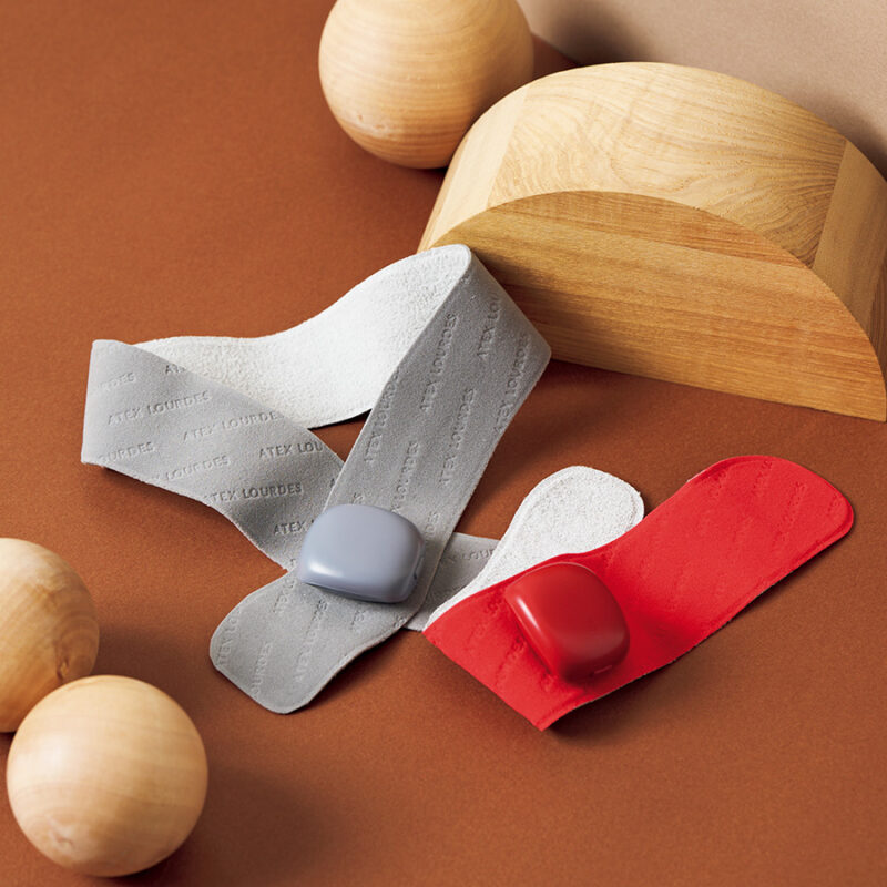 アテックスルルド ピタウォーマー 手首・足首用/首用 手首・足首用、首用 全3色 ともに¥4,950 /アテックス