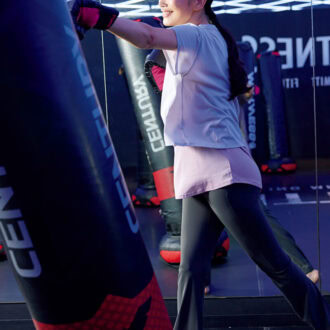 「大音量のなかで体を思い切り動かすキックボクシングに夢中です」
