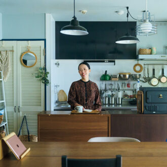 整理収納アドバイザーのリアルな家を取材！
 5人家族なのにこんなにスッキリ。
美しく住まう収納とインテリアのヒント