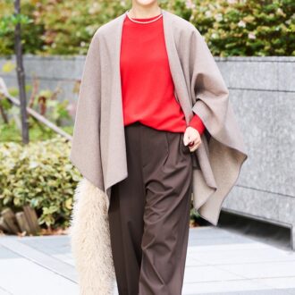 ユニクロのポンチョで女子会コーデ