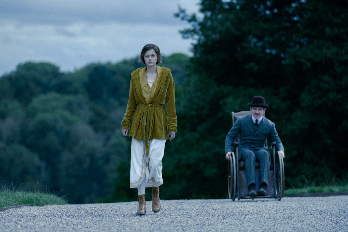 これまで何回も映像化されている原作を、Netflixが新たに映画化。『チャタレイ夫人の恋人』独占配信中