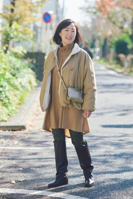 【スナップ】大事なのはメリハリ！ レザーパンツ＆ブーツでナチュラルカラーを引き締める