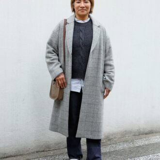 【1週間スナップ】体型も寒さも気になる50代、どうすれば？ ぐっとあか抜けるシンプルコーデの最適解