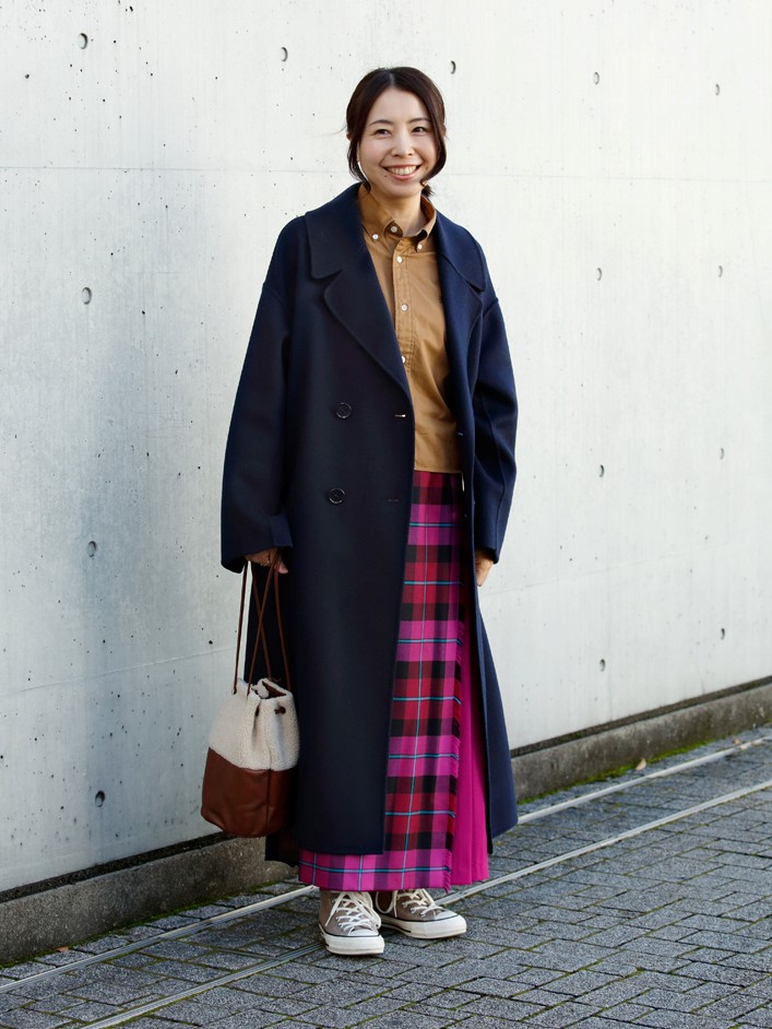 【1週間スナップ】50代の冬コーデ、あか抜けのコツは？ 色・柄使いがおしゃれな7名をピックアップ