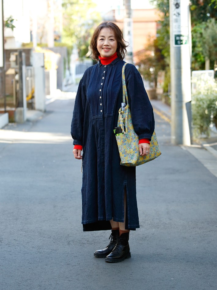 【1週間スナップ】50代の冬コーデ、あか抜けのコツは? 色・柄使いがおしゃれな7名をピックアップ