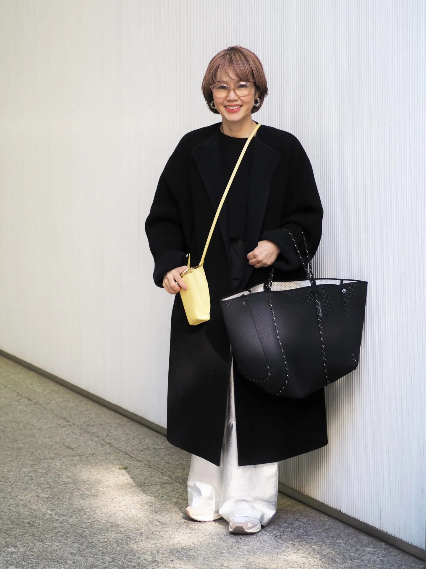 【50代のスナップ集】「無難に見える」を回避するには？ 挿し色コーデ6選