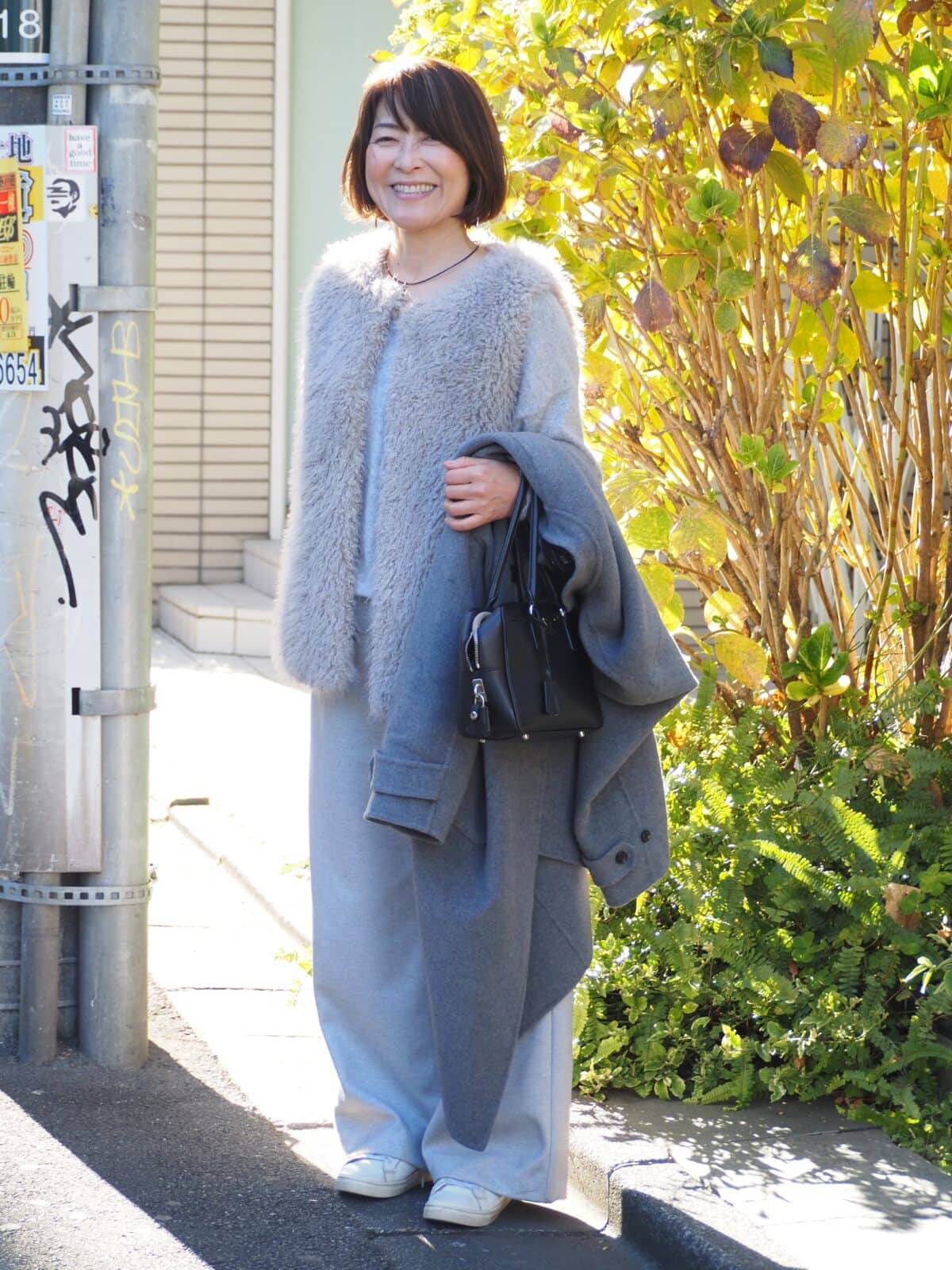 【1週間スナップ】体型も寒さも気になる50代、どうすれば? ぐっとあか抜けるシンプルコーデの最適解