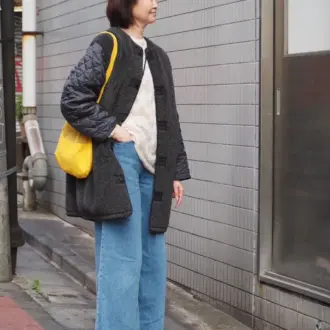 【50代のスナップ集】「無難に見える」を回避するには？ 挿し色コーデ6選