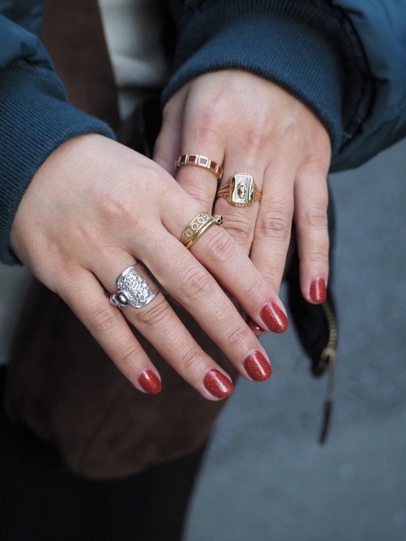 ジュエリー重ねづけ