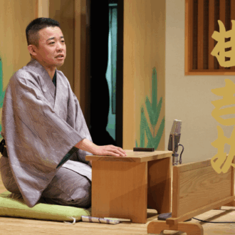 【50代のための上方伝統芸能】笑いのパワーで元気になれる！ 上方落語〈案内人：噺家・桂 吉坊さん〉