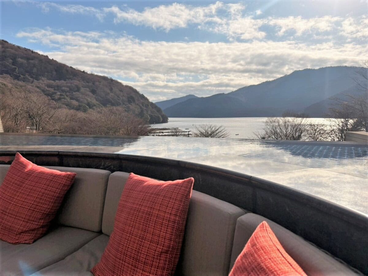 水盤テラスからの眺め/箱根・芦ノ湖温泉リゾート「はなをり」