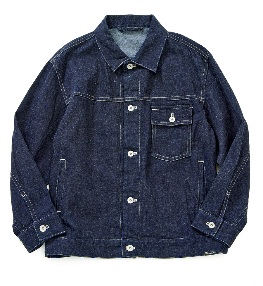 デニムジャケット¥38,500/ヤエカ(ヤエカ アパートメント ストア)