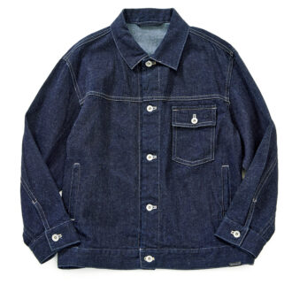 デニムジャケット¥31,400／アップサイクルリノベーシック（ネストローブ 渋谷店）