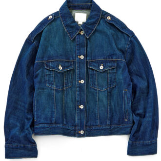 デニムジャケット¥7,990／ザラ（ザラ カスタマーサービス）