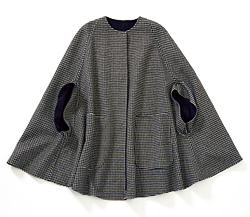 リバーシブルケープ¥77,000 /トゥモローランド コレクション(トゥモローランド)