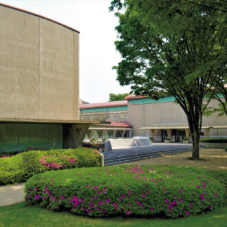 『つぐ minä perhonen』 場所：世田谷美術館（東京都） 開催：開催中～2026 年2 月1日（日） 開館 ：10:00～18:00（入場は17:30まで） 閉館 ：月曜日、12月29日～1月3日（ただし1月12日は開館。1月13日は休館） 050-5541-8600（ハローダイヤル）