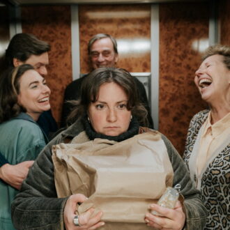 仕事で成功するも離婚して孤独を抱えている女性が主人公。『旅の終わりのたからもの』© 2024 SEVEN ELEPHANTS, KINGS&QUEENS FILMPRODUKTION, HAÏKU FILMS