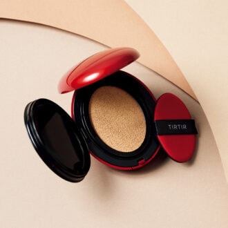 〈1位〉 TIRTIR（ティルティル） マスクフィットレッドクッション SPF40･PA++ 全30色 ¥2,970／D&ACE