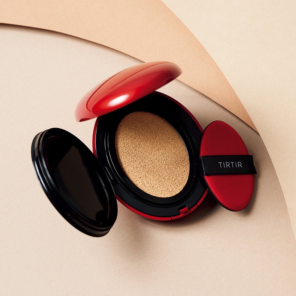 〈1位〉 TIRTIR（ティルティル） マスクフィットレッドクッション SPF40･PA++ 全30色 ¥2,970／D&ACE