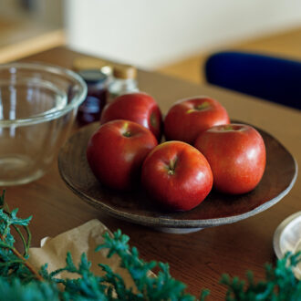 桐島かれんさんの素敵な暮らし 焼きたてのアップルパイであたたかな冬時間を