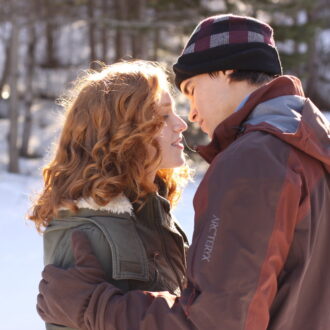 1978年製作の映画『アイス・キャッスル』のリメイク。© 2010 Stage 6 Films, Inc. All Rights Reserved.