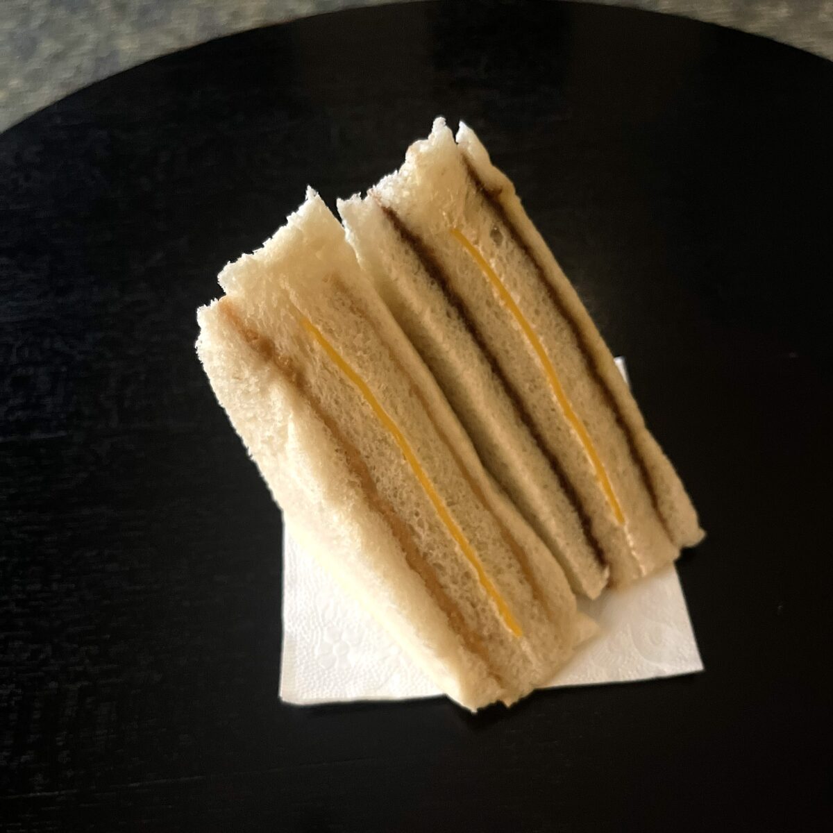 台湾朝ごはんの裏定番「三明治」