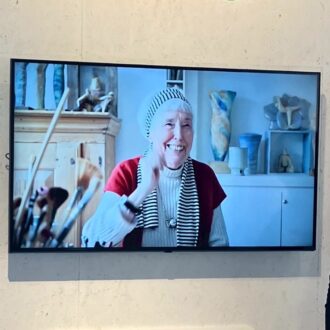 会場には、リサ・ラーソンの制作の様子の映像や写真も多数展示されていた