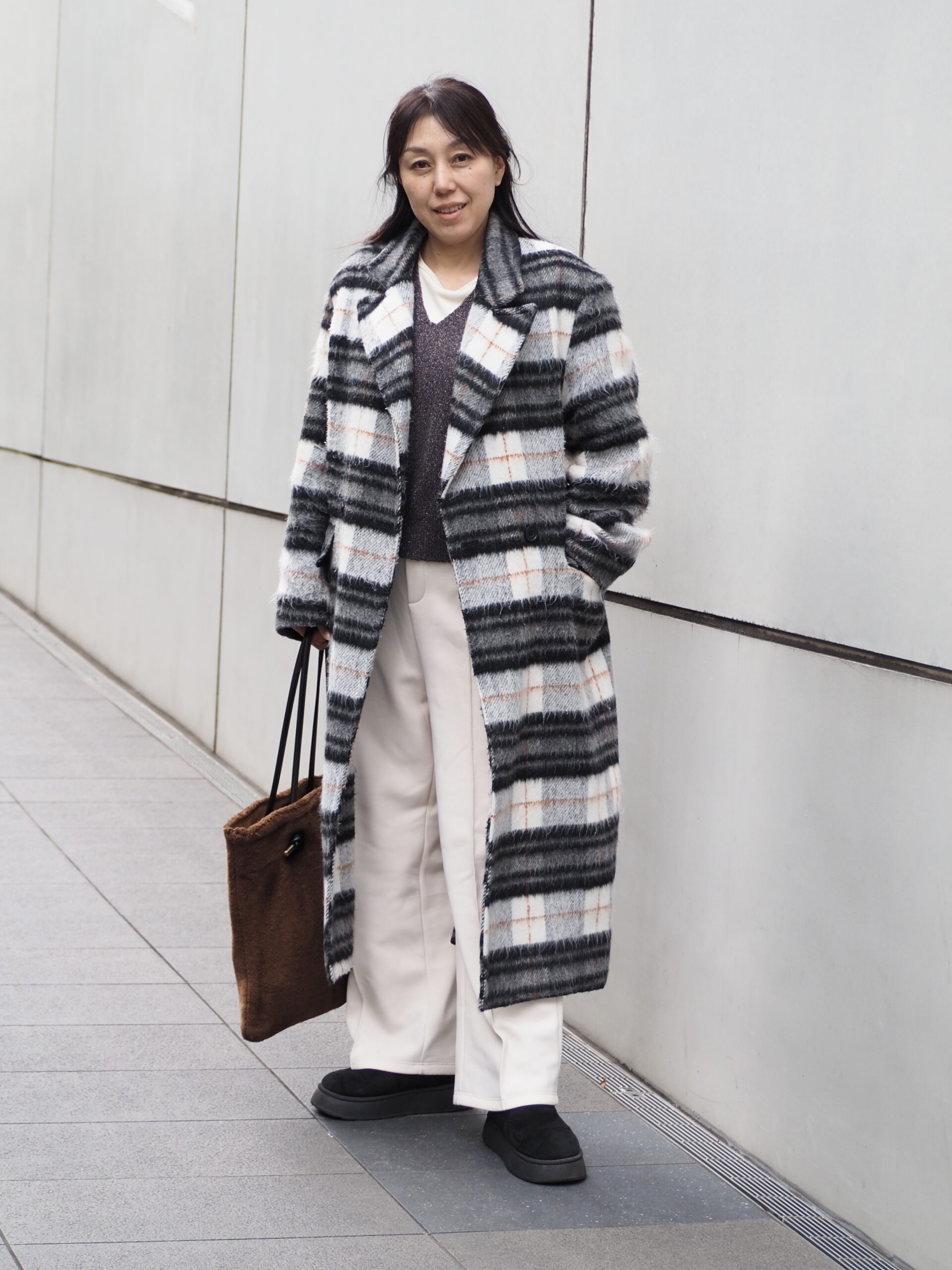 50代のモノトーンコーデ