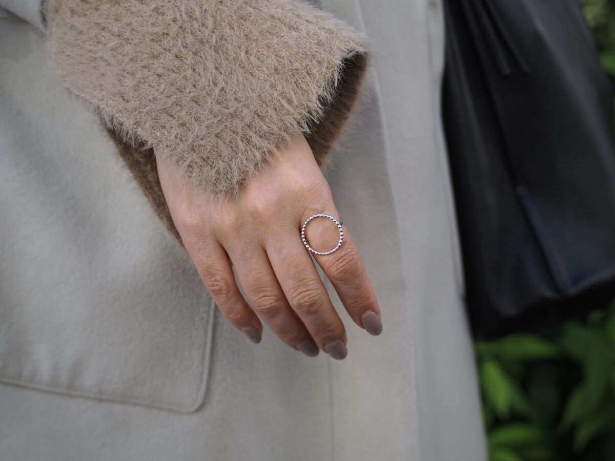 スパイラルのリング