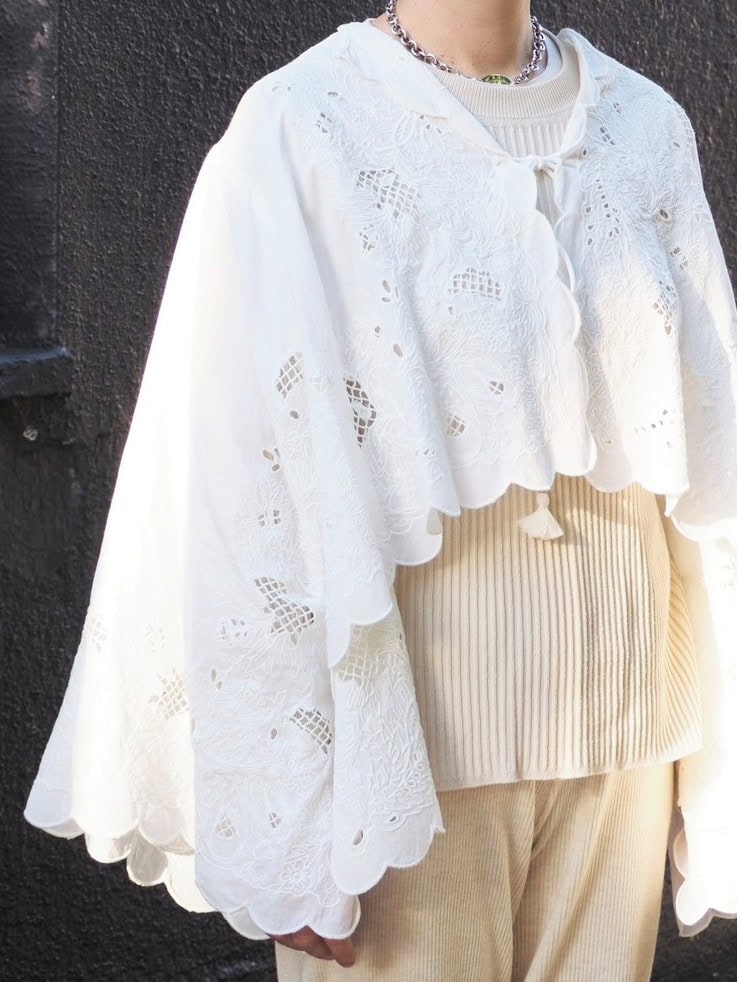 ソレイアードのブラウス