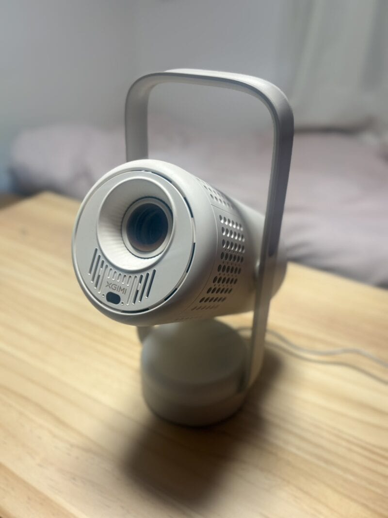 スぺパ&タイパに優れたプロジェクター「Nova」