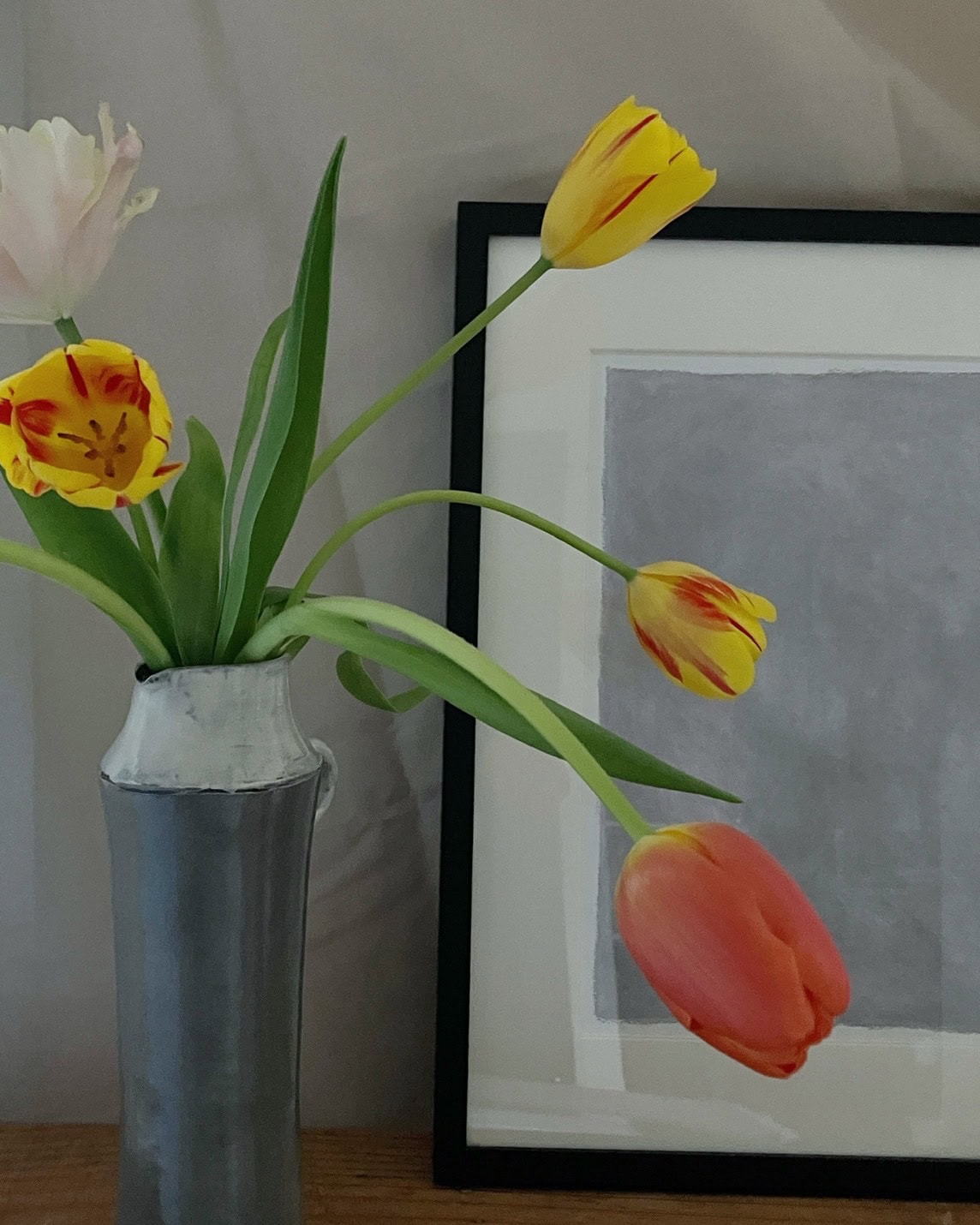 チューリップ１本１本の個性をいかして自由にいけて。