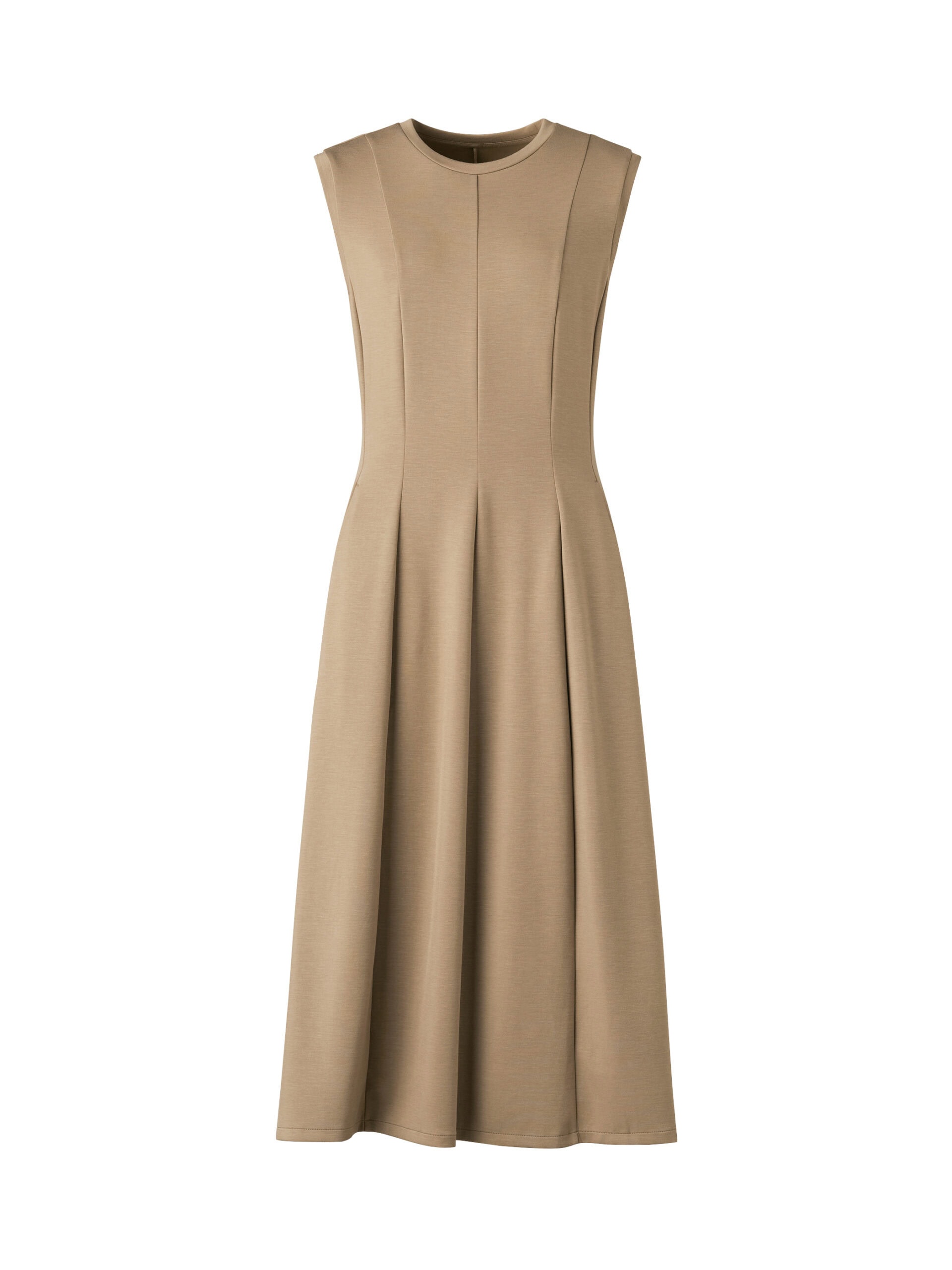 フィットアンドフレアワンピース/ノースリーブ 4990円(税込)