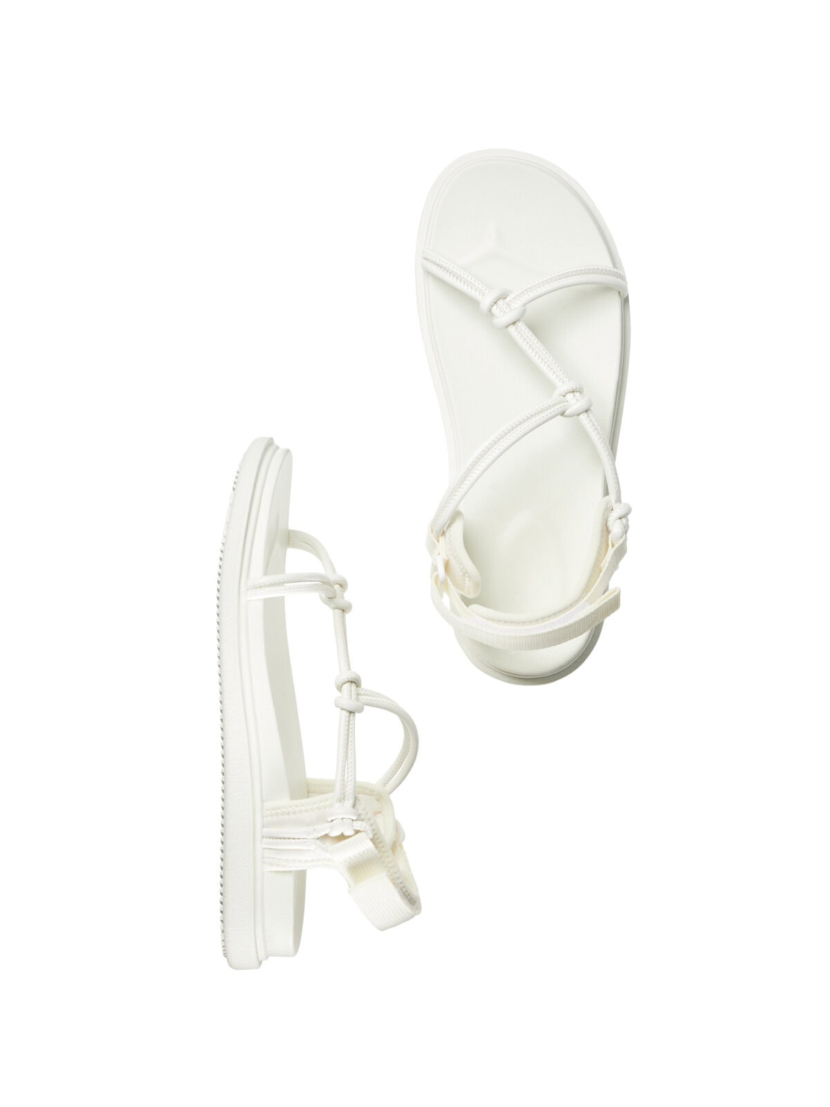 ロープサンダル 3990円(税込)