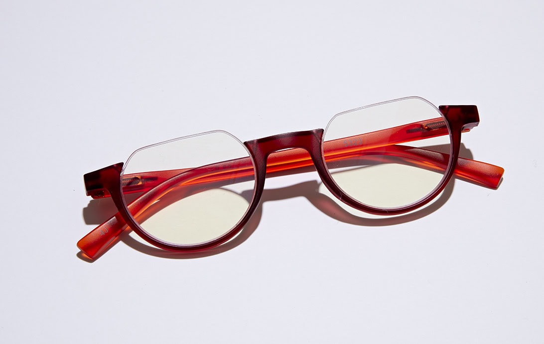 目を上げたときに遠くを見やすい、カラフルック 5323