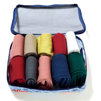 しっかりマチがあるからたっぷり入る！