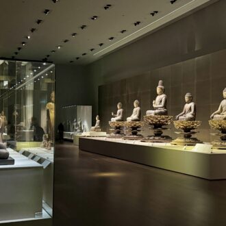 五智如来坐像（ごちにょらいざぞう）国宝、平安時代・8世紀／京都・安祥寺所蔵（京都国立博物館寄託品）